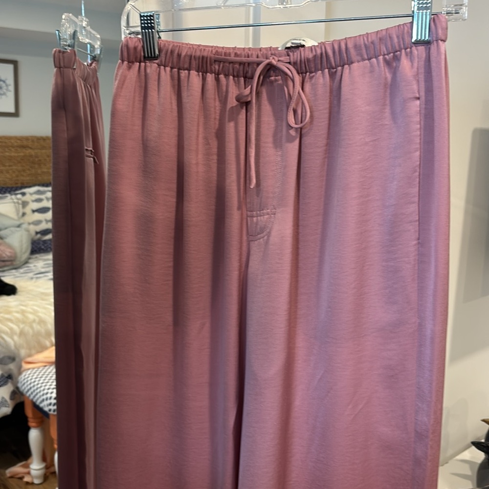 Vince. Drawstring Pants in Baies